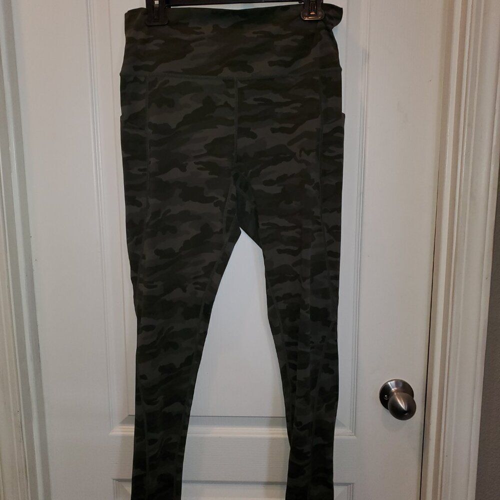 Camo Leggings Super Butter Soft Plus w/2 side pockets - 2XL - Picture 2 of 7